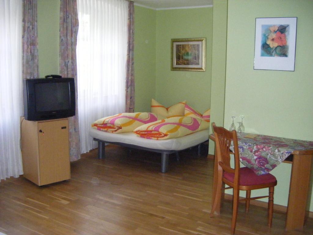 Gasthof Kreuz Hotell Heitersheim Rom bilde